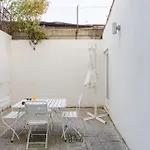 アパート Calcada De Santo Amaro リスボン