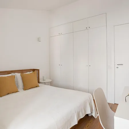 Calcada De Santo Amaro Lissabon