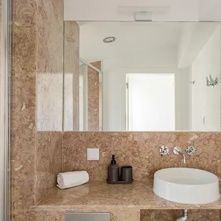Apartment Calcada De Santo Amaro Lissabon