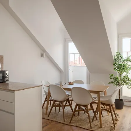 Calcada De Santo Amaro * Lissabon