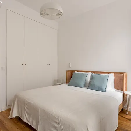 Calcada De Santo Amaro Appartement Lissabon