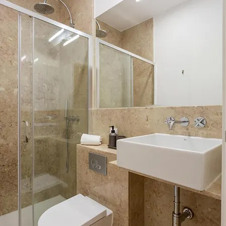 Calcada De Santo Amaro * Lisbona