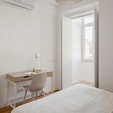 Calcada De Santo Amaro Lissabon