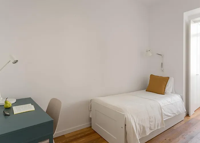 Calcada De Santo Amaro * Lisbon