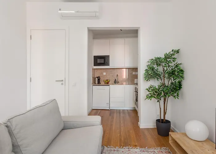 Calcada De Santo Amaro * Lisbon