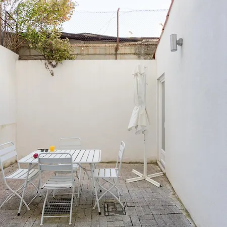Appartamento Calcada De Santo Amaro Lisbona